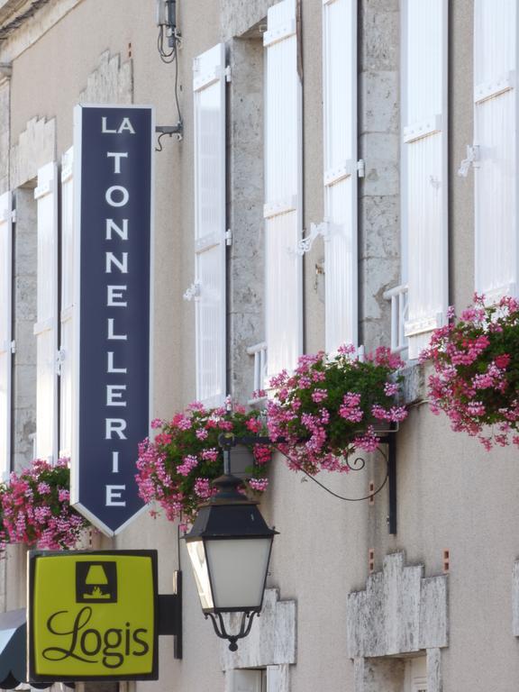 Logis Hotel La Tonnellerie Beaugency Exteriör bild
